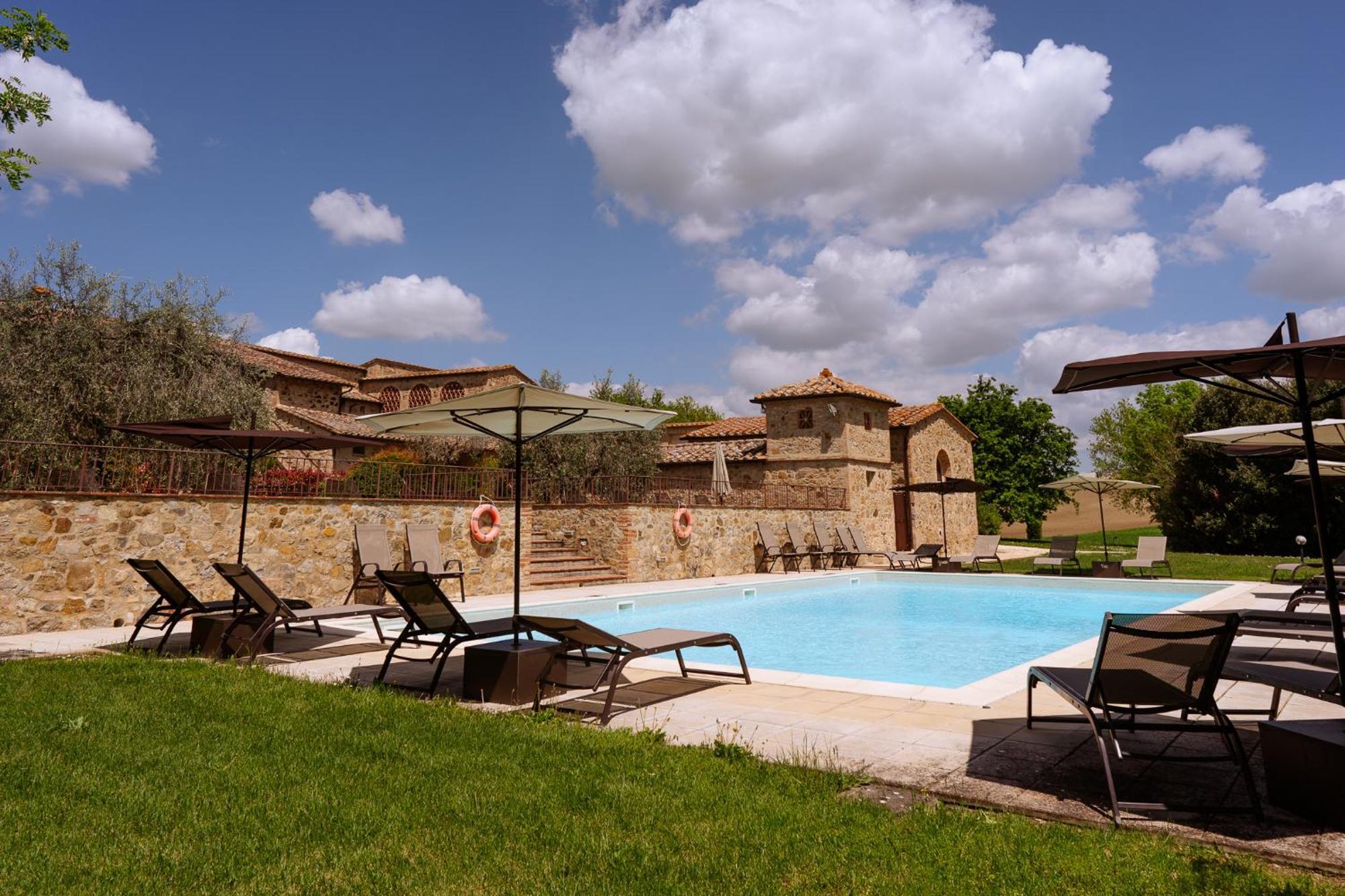 Villa Le Beringhe - Wine Pool & Relax Colle Val D'Elsa Luaran gambar