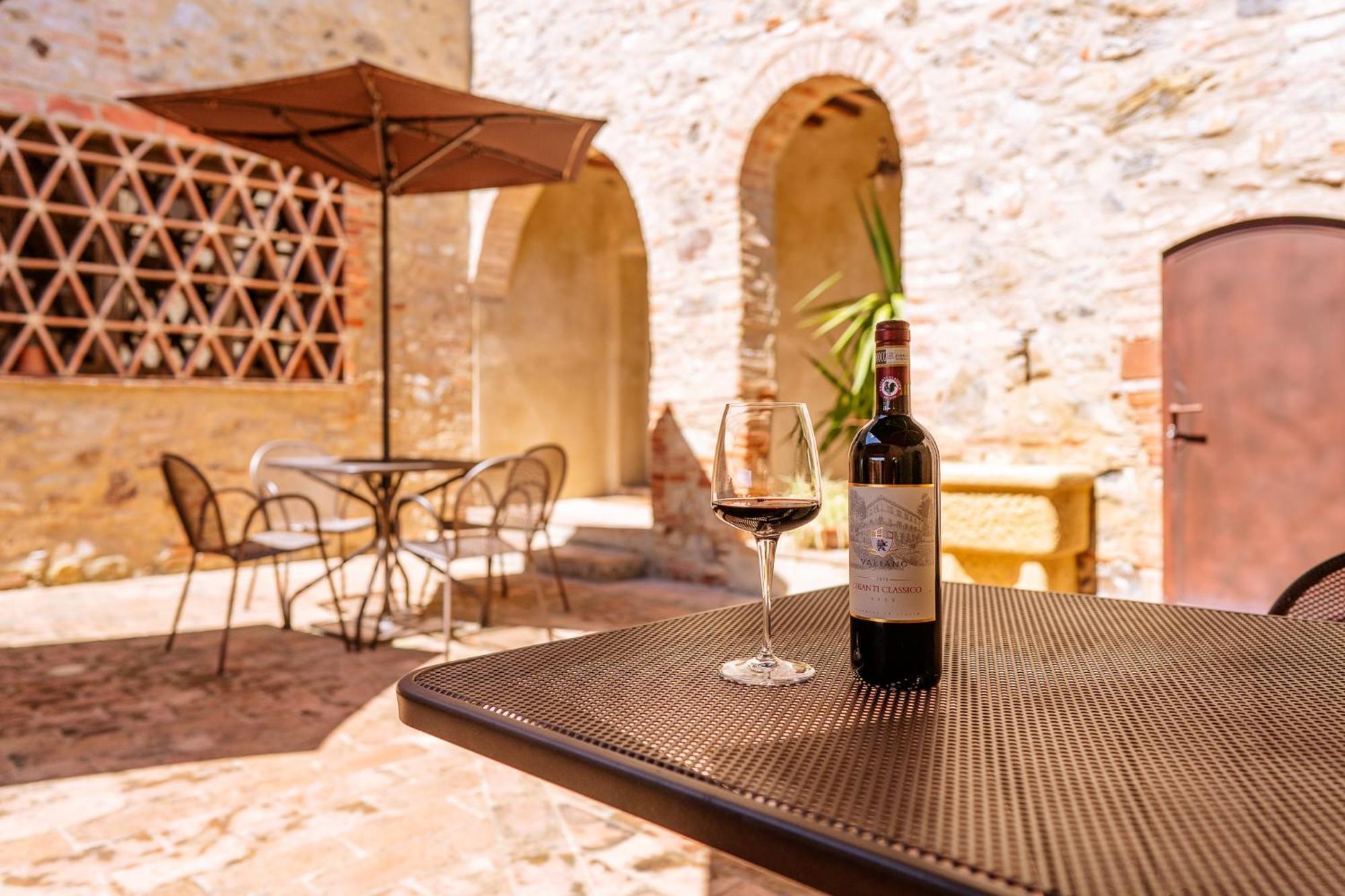 Villa Le Beringhe - Wine Pool & Relax Colle Val D'Elsa Luaran gambar